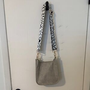 Elegant Gray Shoulder Bag with Patterned Strap
